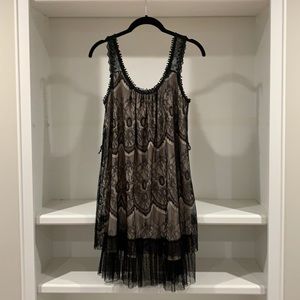 Size M nude w/ black lace overlay mini party dress